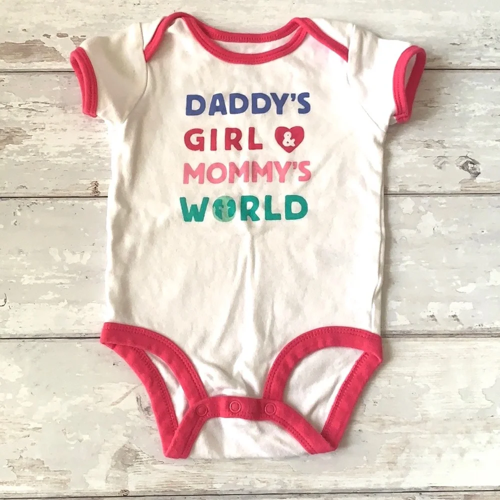 Baby Girls 12m Outfit Onesie Pink Leggings Daddy’s Girl Mommy’s World Carters